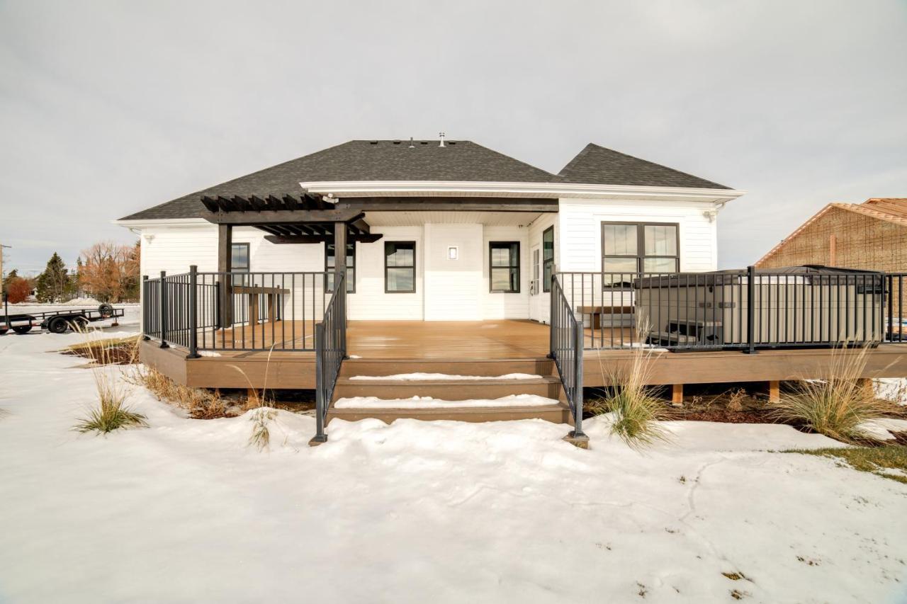 Teton Valley Getaway With Private Deck And Hot Tub! Ashton Ngoại thất bức ảnh